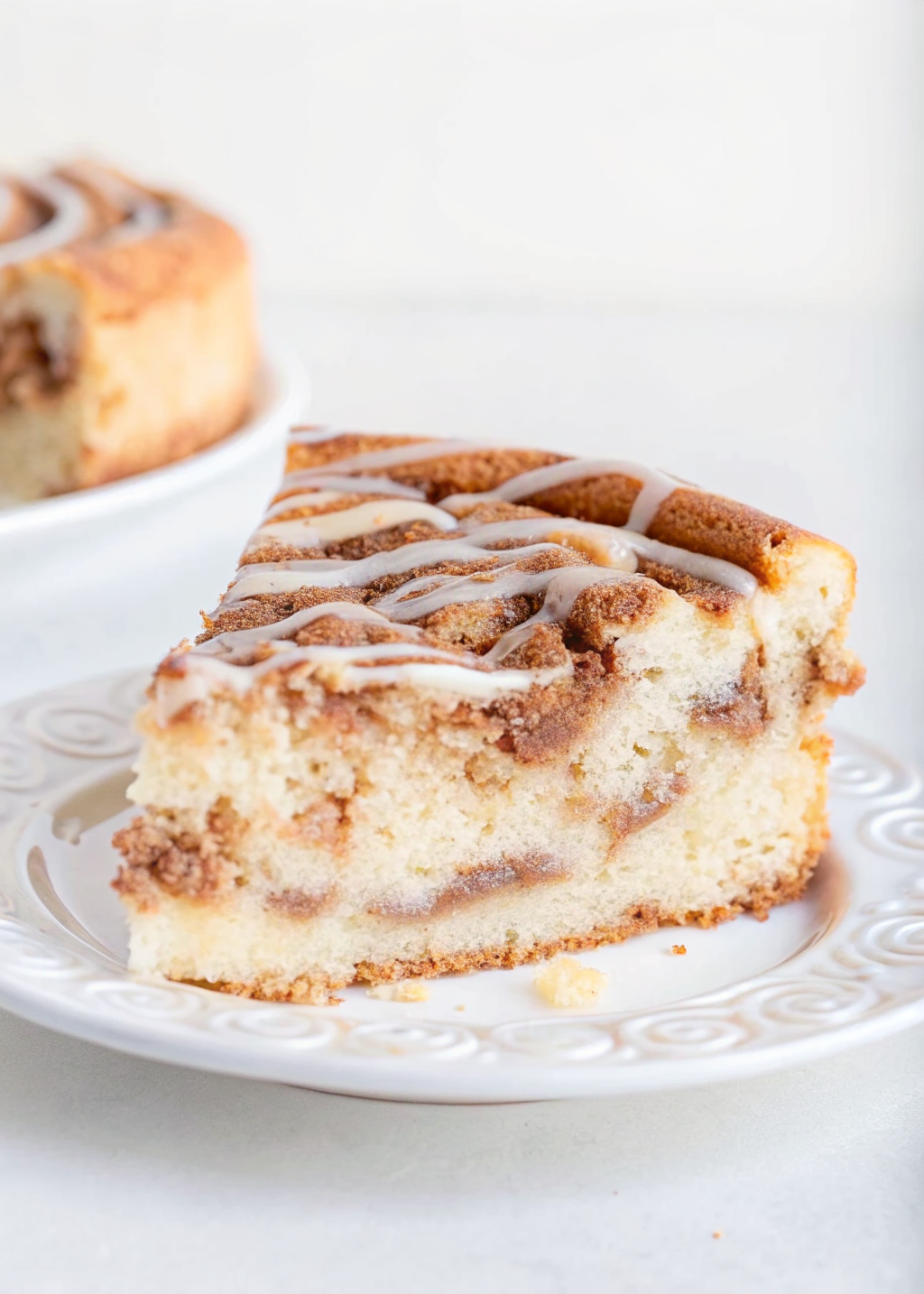 Cinnamon Roll Cheesecake