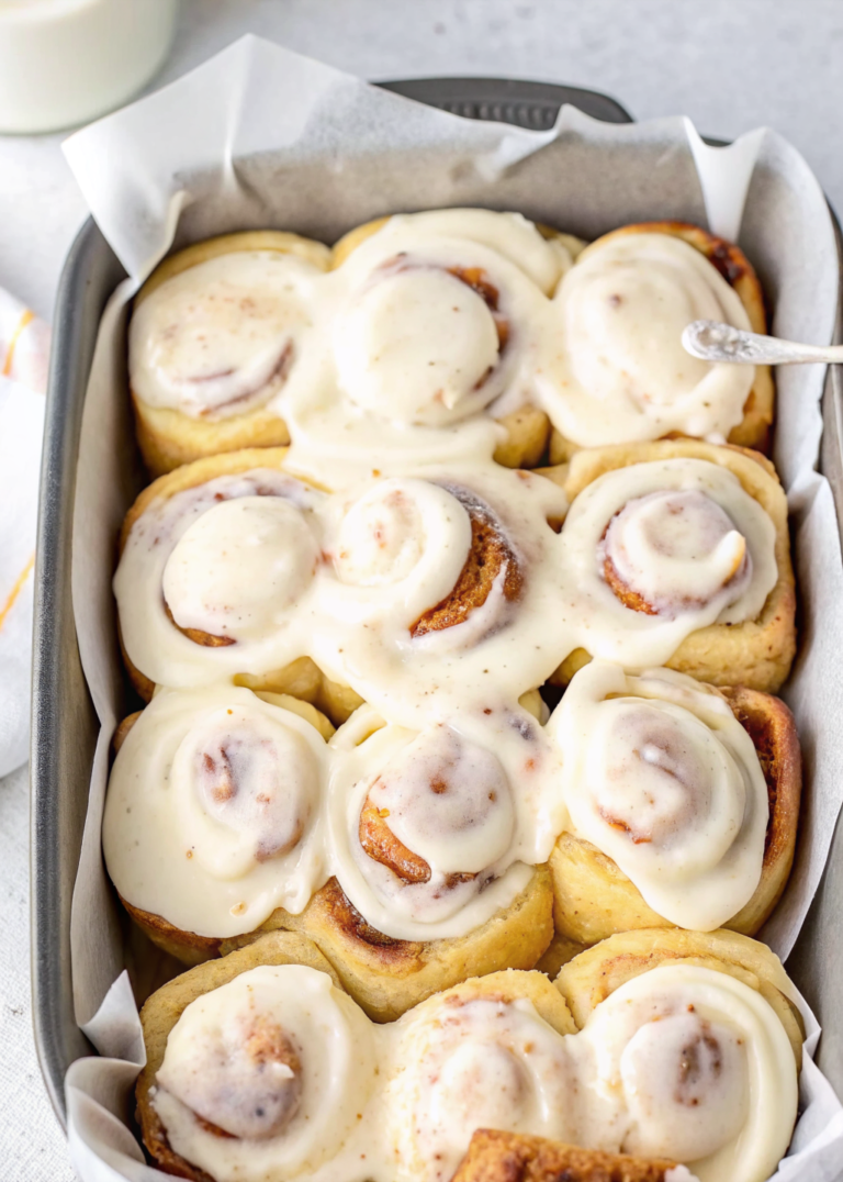 Eggnog Cinnamon Rolls