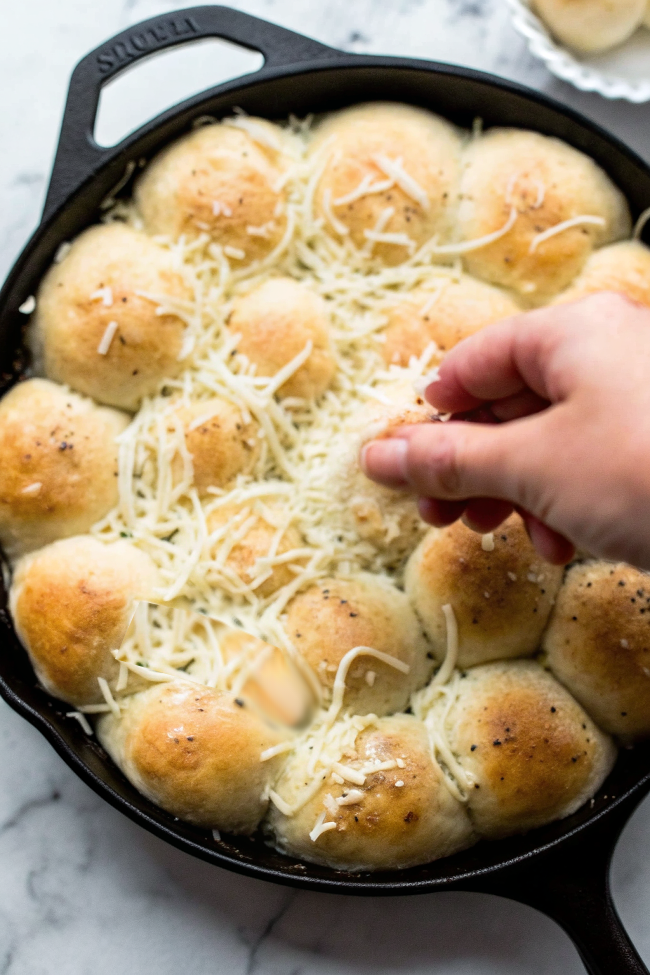 Pizza Pull Apart Rolls