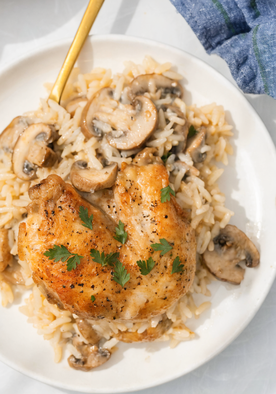 Easy Chicken and Rice with Mushrooms