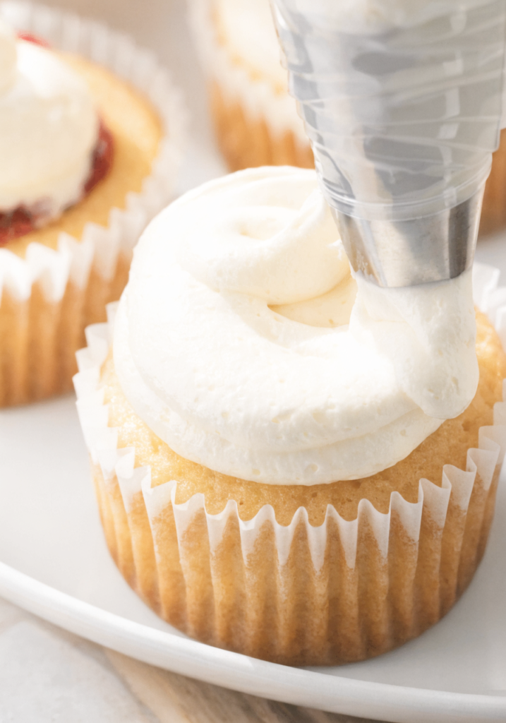 Easy Strawberry Shortcake Cupcakes