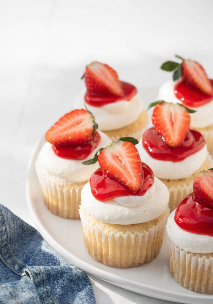 Easy Strawberry Shortcake Cupcakes