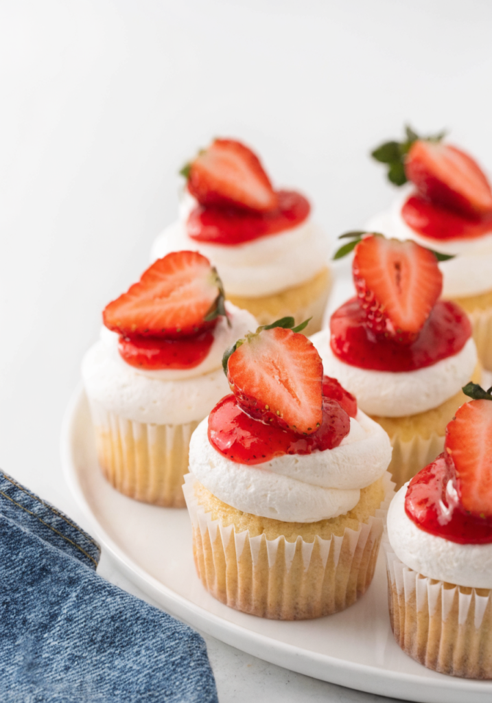 Easy Strawberry Shortcake Cupcakes
